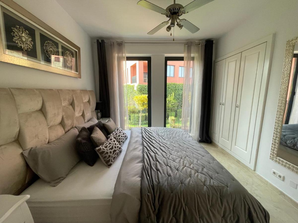 Calahonda Luxury Apartment With A Stunning Sea View มิฮาส ภายนอก รูปภาพ