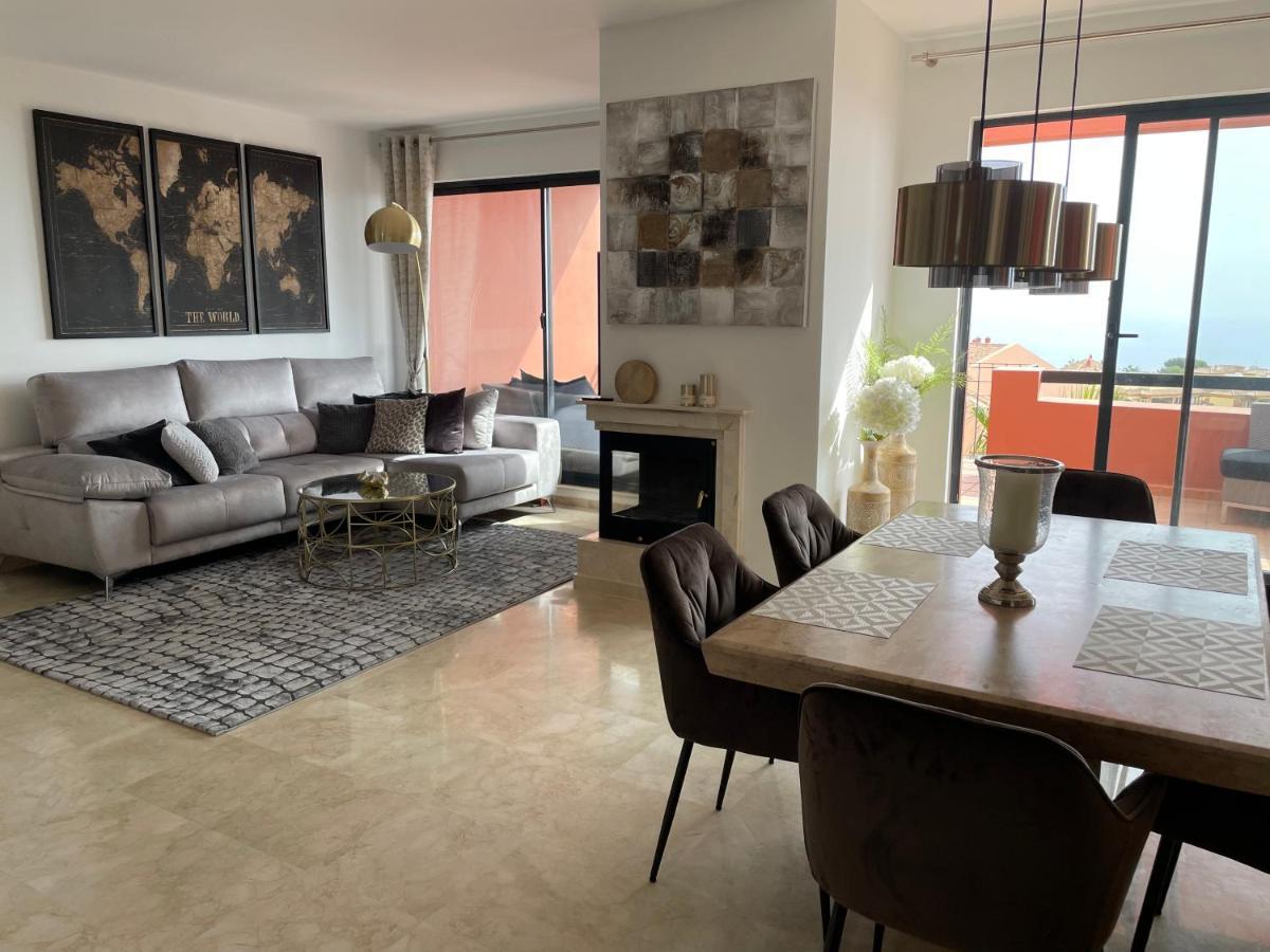 Calahonda Luxury Apartment With A Stunning Sea View มิฮาส ภายนอก รูปภาพ