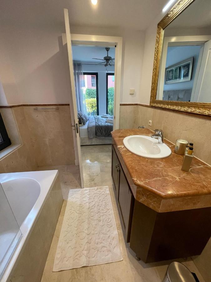 Calahonda Luxury Apartment With A Stunning Sea View มิฮาส ภายนอก รูปภาพ